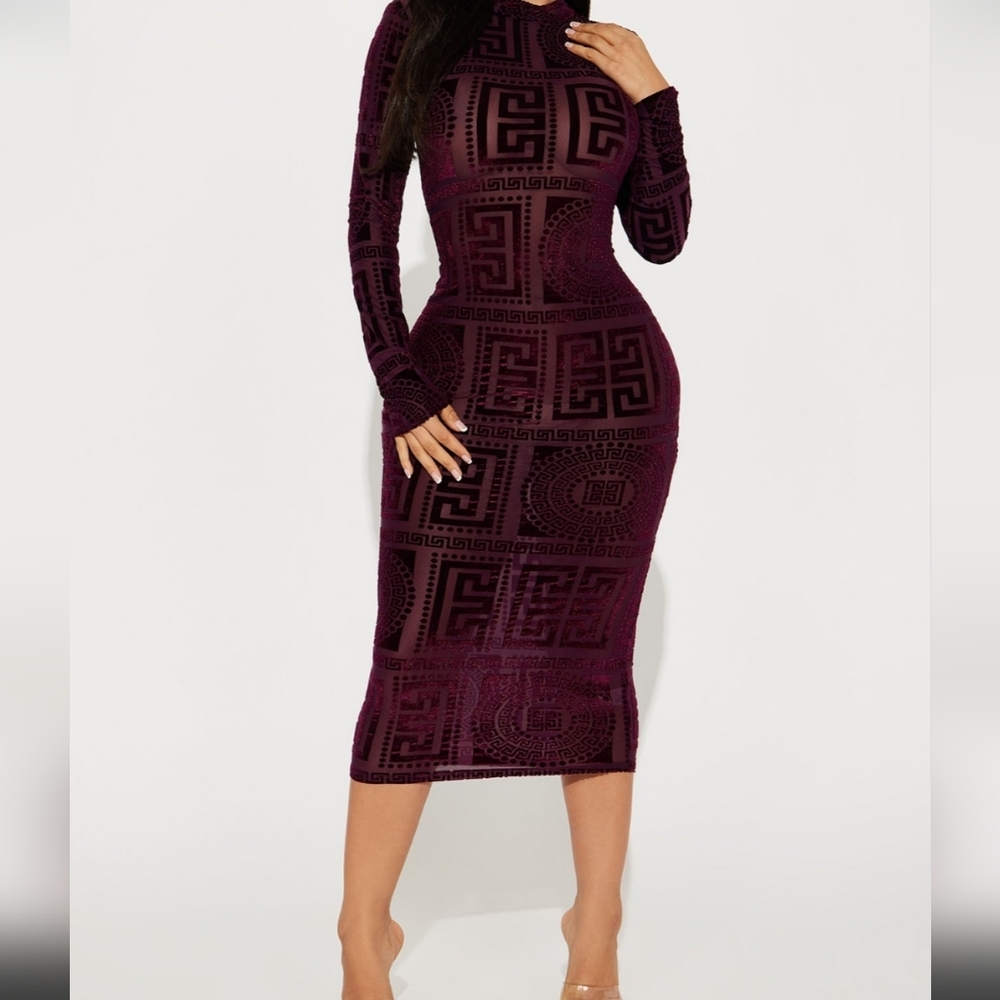 Fashion Nova Burgundy Maxi Dress
